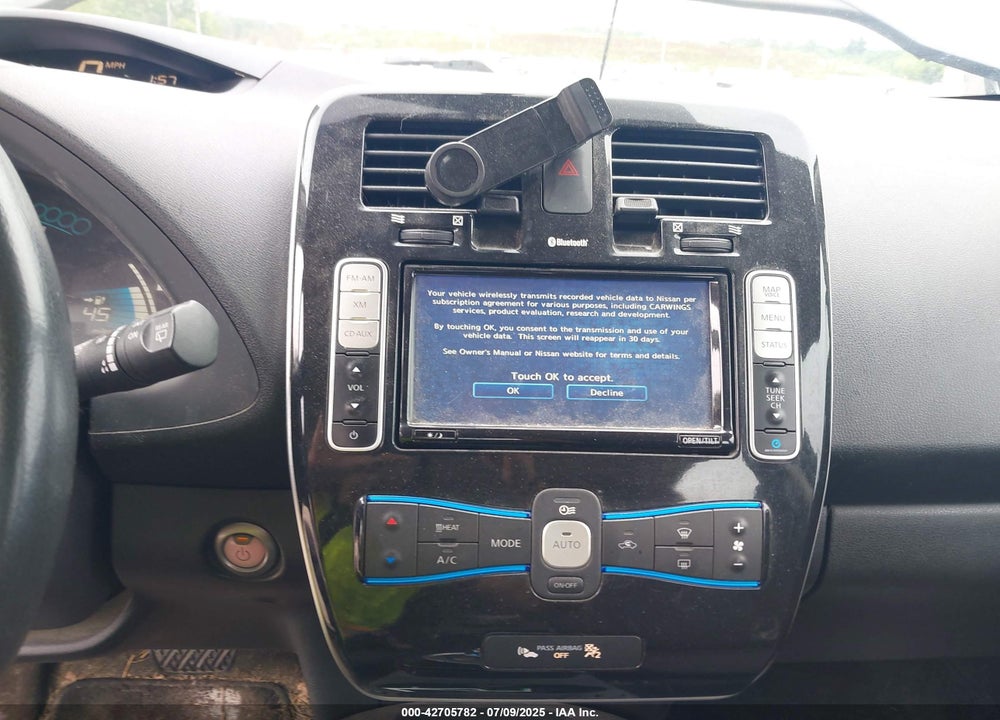 2015 NISSAN LEAF VIN: 1N4AZ0CP9FC335211