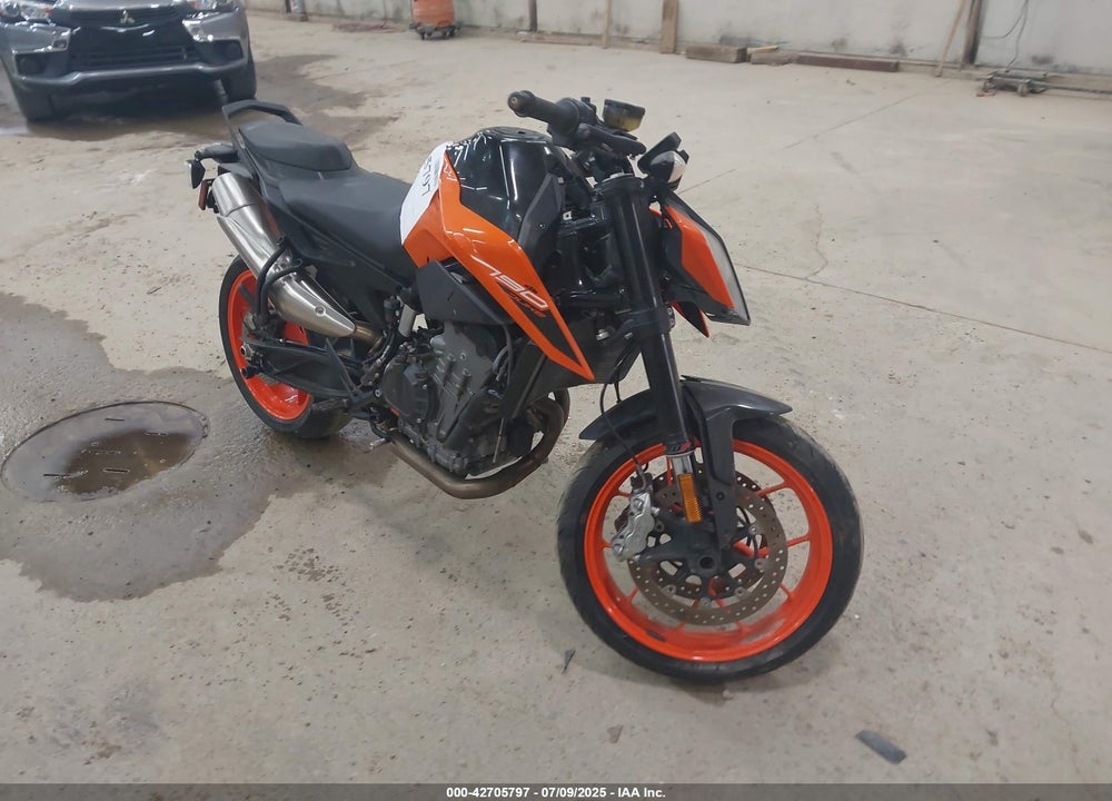 2020 KTM 790 DUKE VIN: VBKTU6406LM775462
