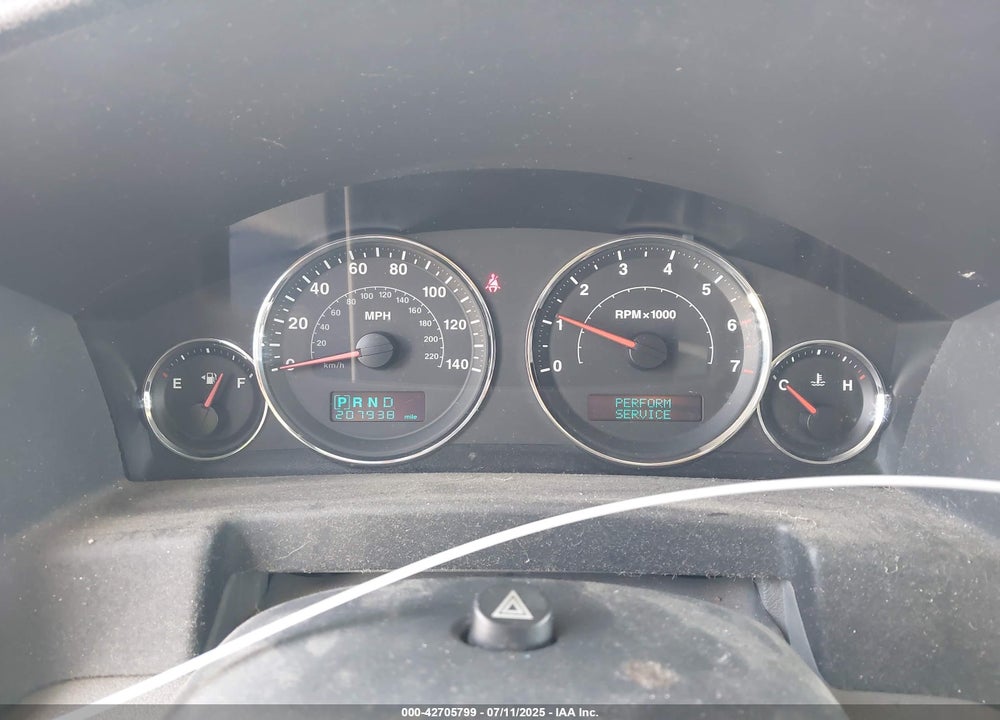 2007 JEEP COMMANDER VIN: 1J8HG48P87C618000