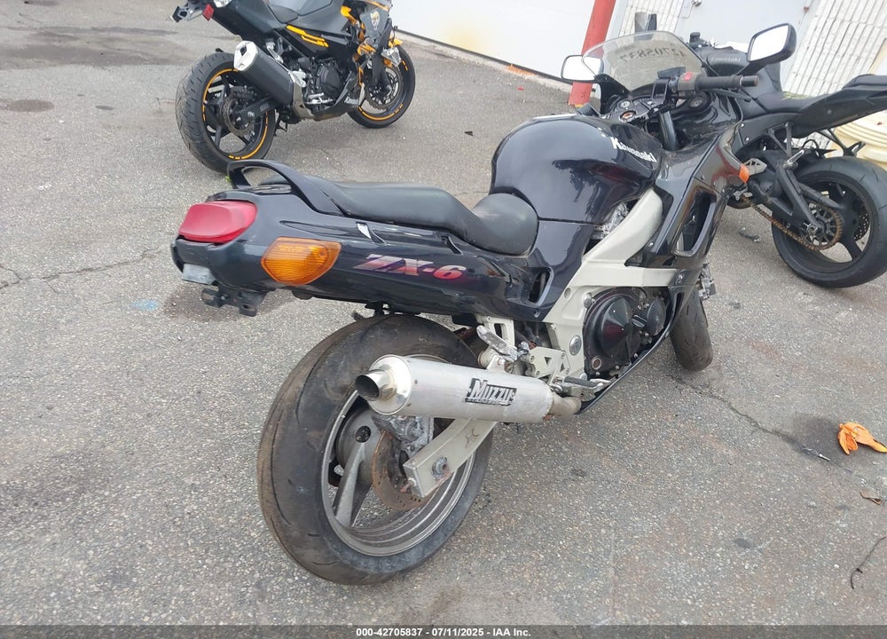 1994 KAWASAKI ZX600 E VIN: JKAZX4E13RB505442