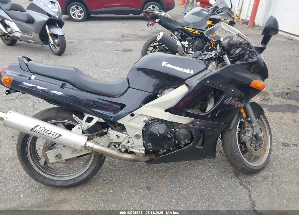 1994 KAWASAKI ZX600 E VIN: JKAZX4E13RB505442