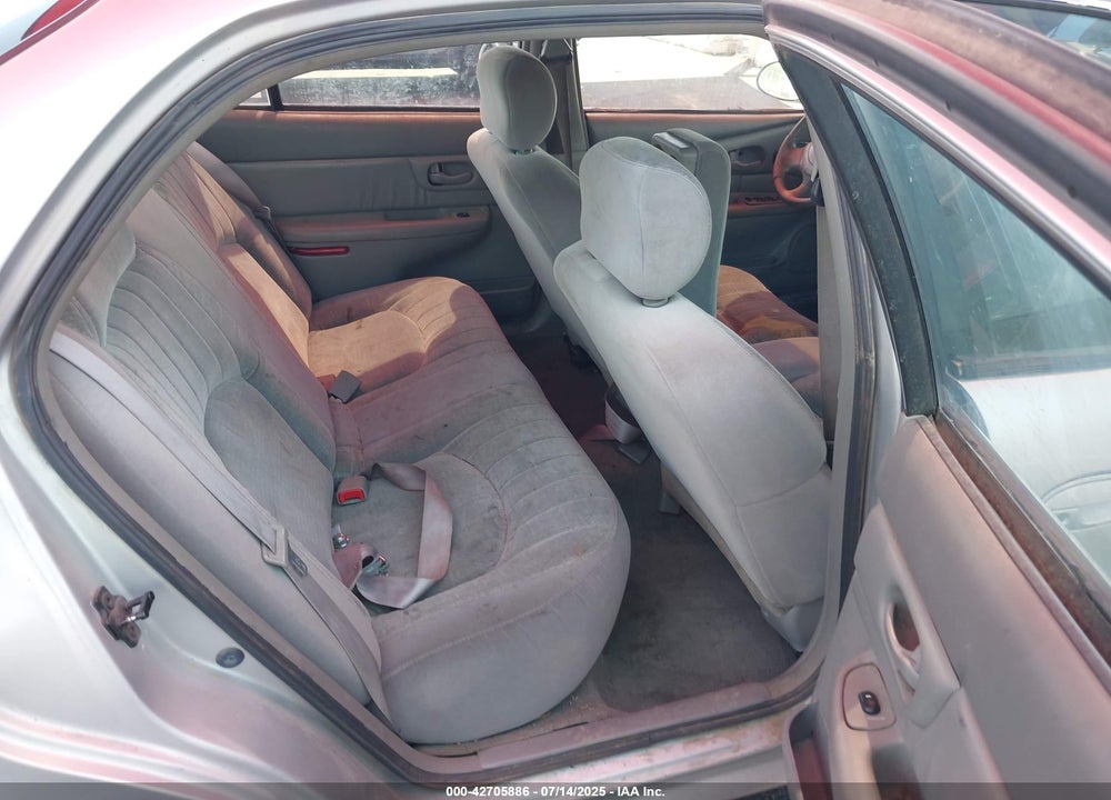 2001 BUICK CENTURY CUSTOM VIN: 2G4WS52J611243983