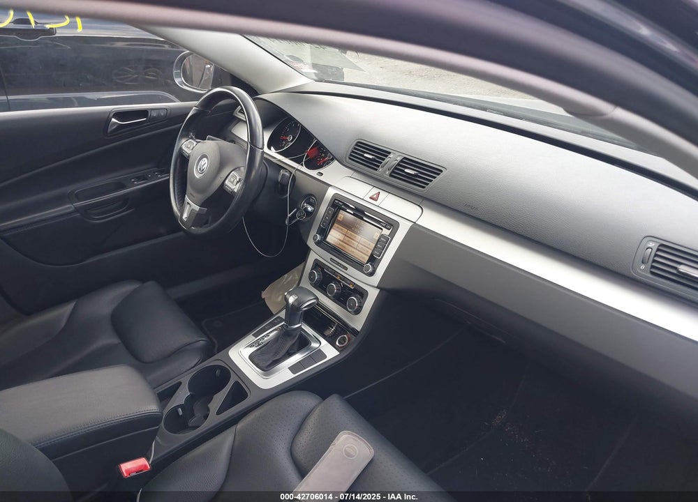 2010 VOLKSWAGEN PASSAT VIN: WVWJM7AN0AE101359