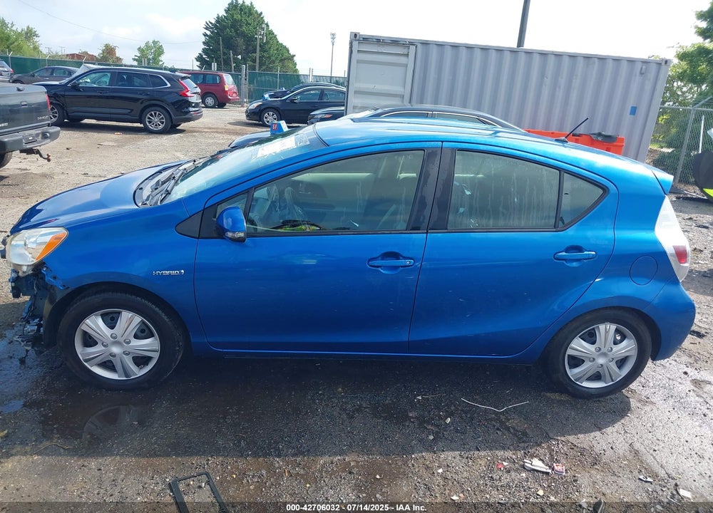 2012 TOYOTA PRIUS C VIN: JTDKDTB31C1022643