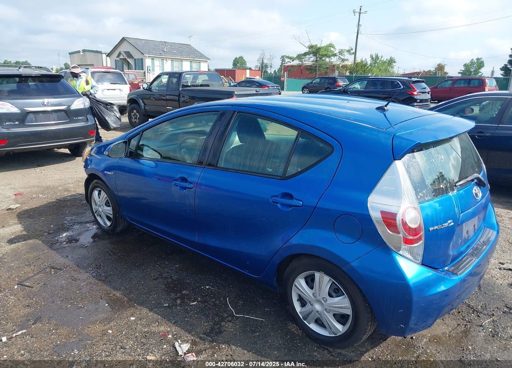 2012 TOYOTA PRIUS C VIN: JTDKDTB31C1022643