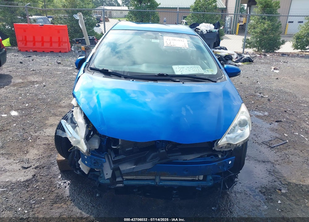 2012 TOYOTA PRIUS C VIN: JTDKDTB31C1022643