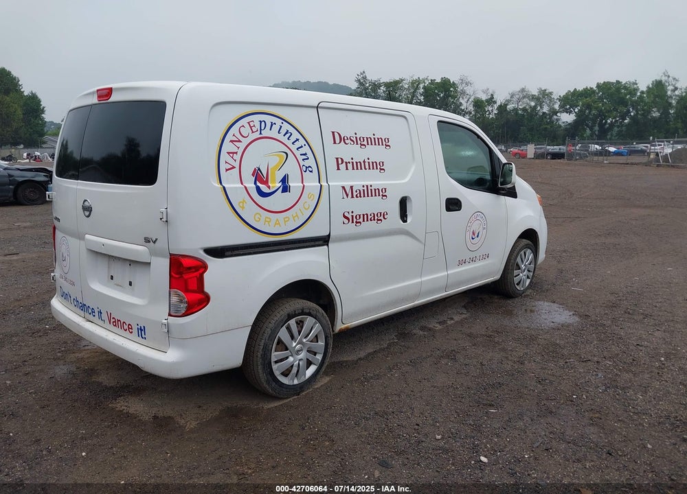 2014 NISSAN NV 200 VIN: 3N6CM0KN7EK693611