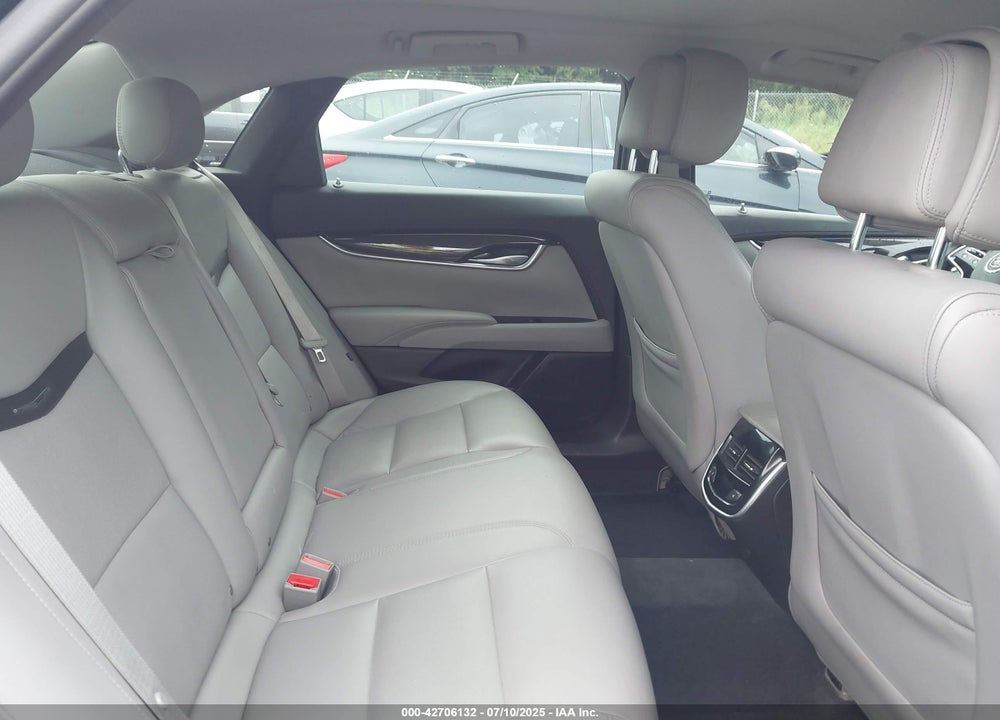 2013 CADILLAC XTS VIN: 2G61P5S39D9168027