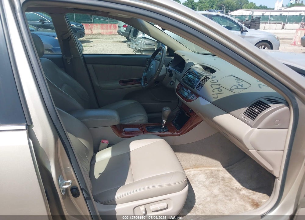 2005 TOYOTA CAMRY XLE V6 VIN: 4T1BF32K15U611139