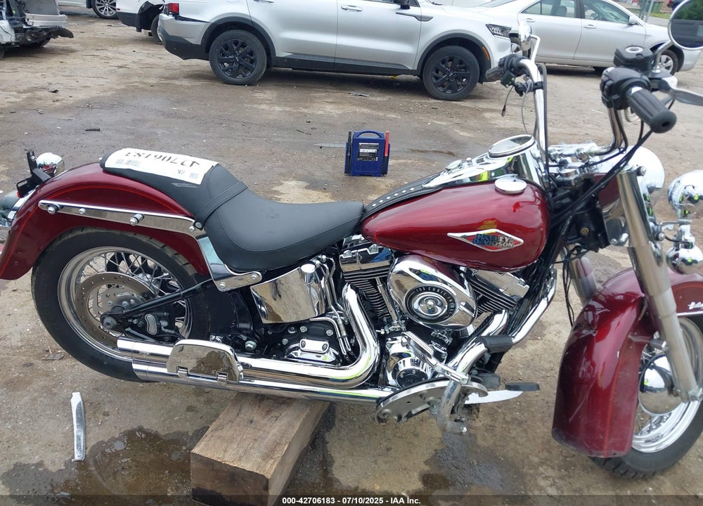 2014 HARLEY-DAVIDSON FLSTC HERITAGE SOFTAIL CLASSIC VIN: 1HD1BWV17EB029962
