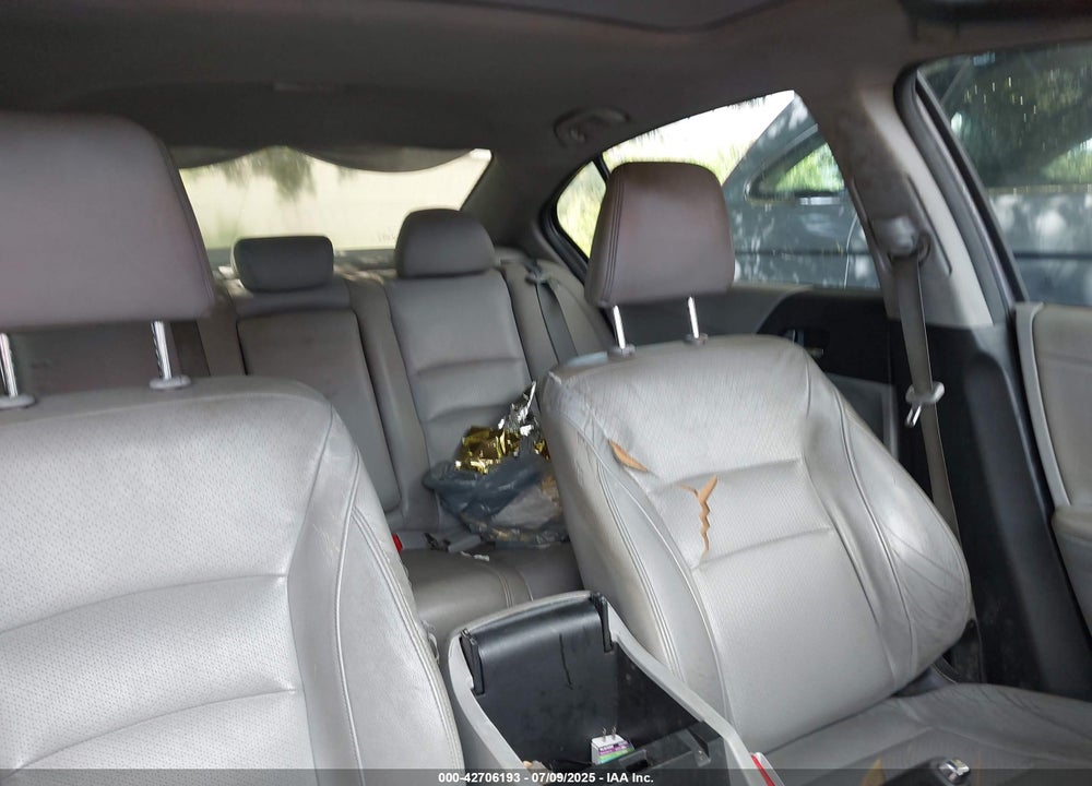 2013 HONDA ACCORD VIN: 1HGCR2F8XDA009981