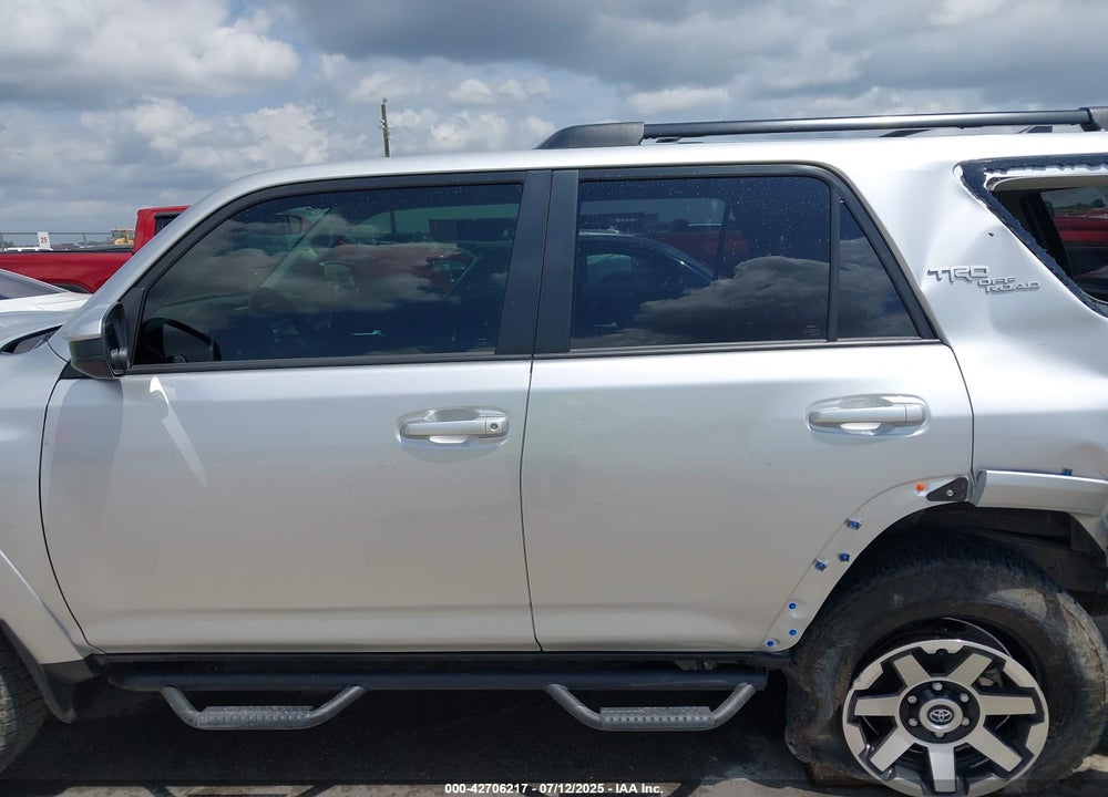 2019 TOYOTA 4RUNNER VIN: JTEBU5JR6K5677627