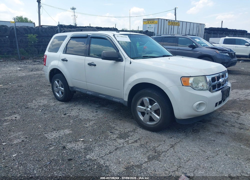 2011 FORD ESCAPE XLT VIN: 1FMCU9D78BKA18438