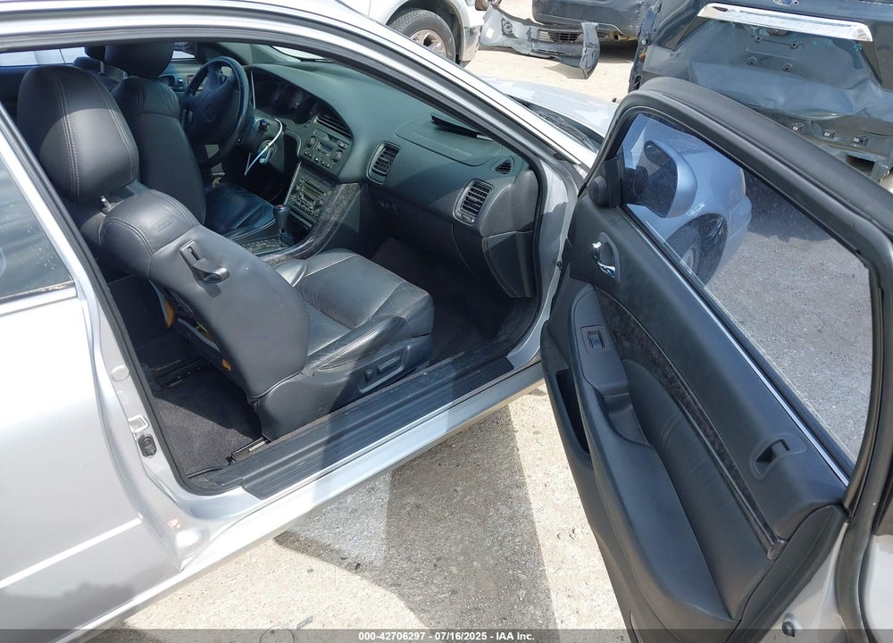 2001 ACURA CL 3.2 TYPE S VIN: 19UYA42641A023304