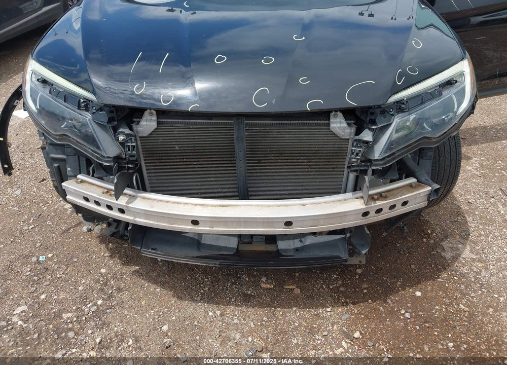 2018 HONDA PILOT EX-L VIN: 5FNYF5H58JB005139