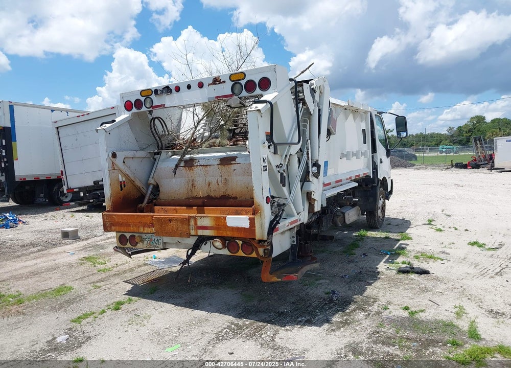 2018 HINO XJC700 VIN: JHHKDM2H1JK001278