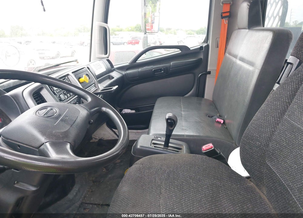 2018 HINO 268/338 VIN: 5PVNV8JVXJ4S58102