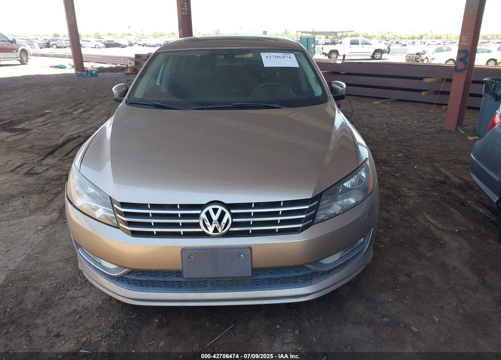 2015 VOLKSWAGEN PASSAT VIN: 1VWCM7A32FC049966