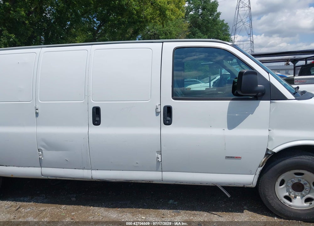 2011 CHEVROLET EXPRESS 3500 DIESEL VIN: 1GCZGUBL7B1182486