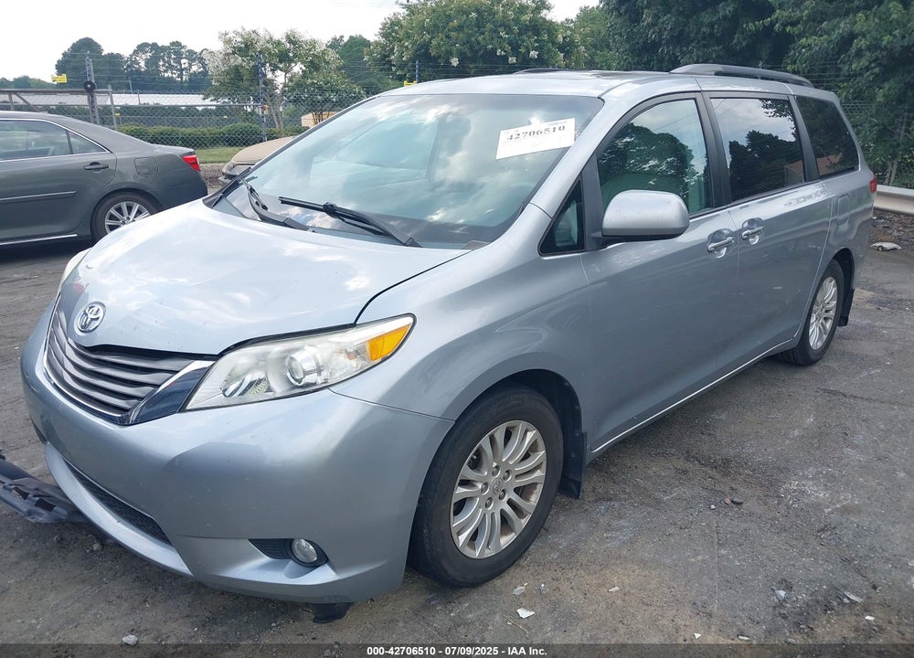 2011 TOYOTA SIENNA XLE V6 VIN: 5TDYK3DC0BS068057