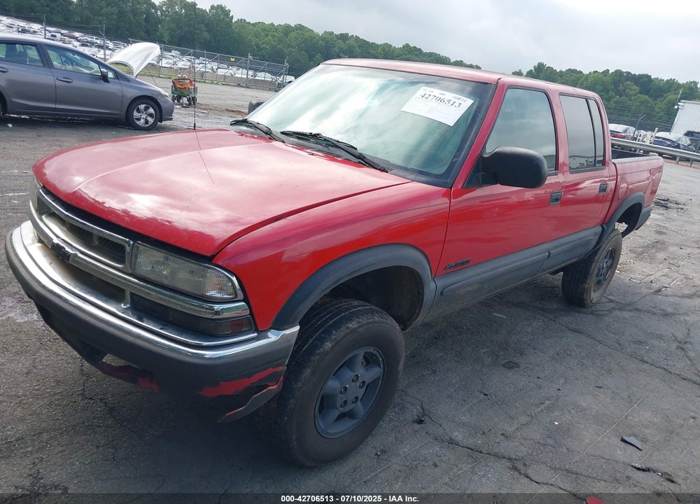 2001 CHEVROLET S-10 LS VIN: 1GCDT13W11K218775