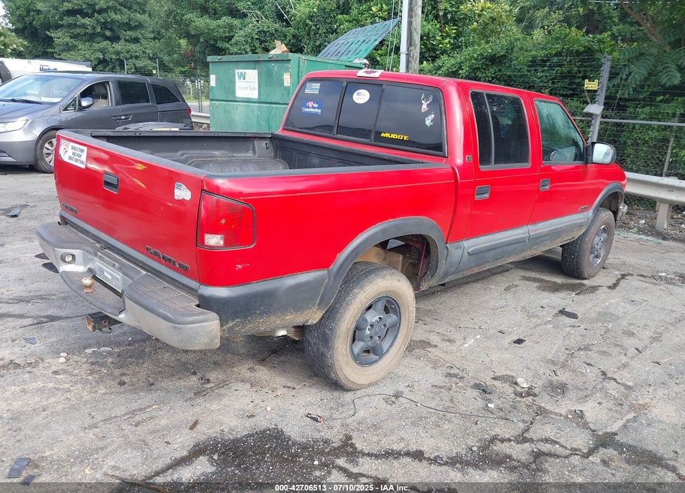 2001 CHEVROLET S-10 LS VIN: 1GCDT13W11K218775