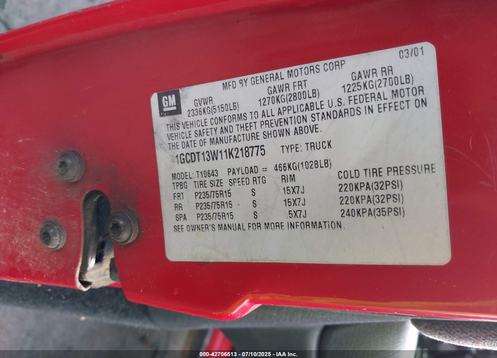 2001 CHEVROLET S-10 LS VIN: 1GCDT13W11K218775