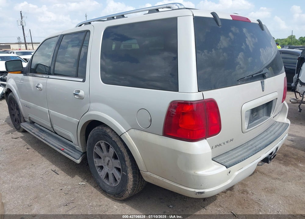 2004 LINCOLN NAVIGATOR VIN: 5LMFU27R74LJ35777