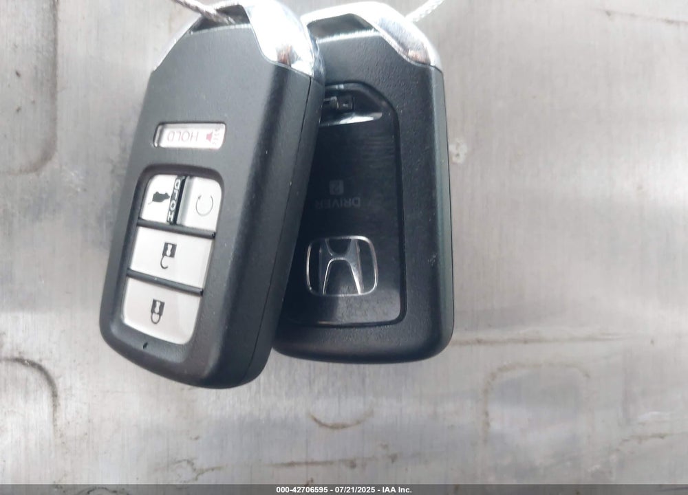 2021 HONDA PILOT VIN: 5FNYF6H56MB025156