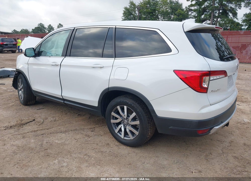 2021 HONDA PILOT VIN: 5FNYF6H56MB025156