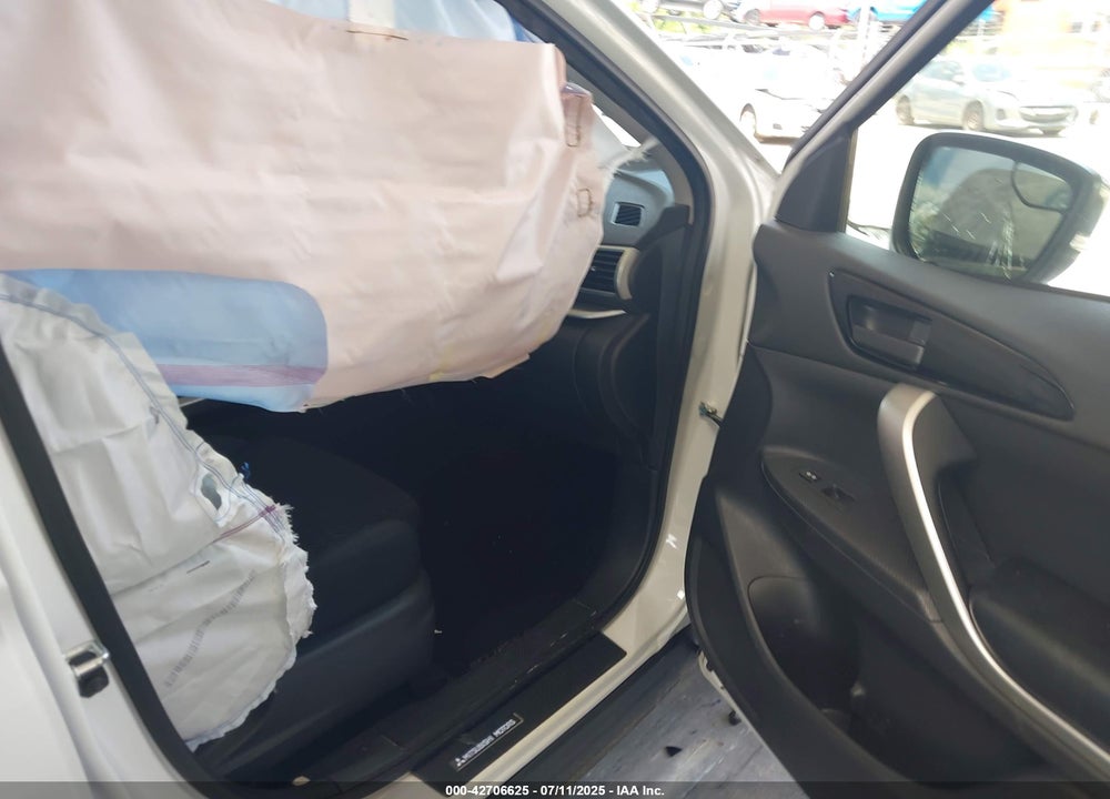 2018 MITSUBISHI ECLIPSE VIN: JA4AT4AA3JZ045208