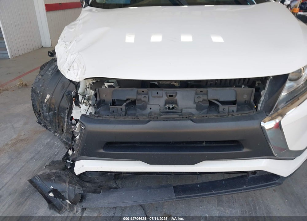 2018 MITSUBISHI ECLIPSE VIN: JA4AT4AA3JZ045208