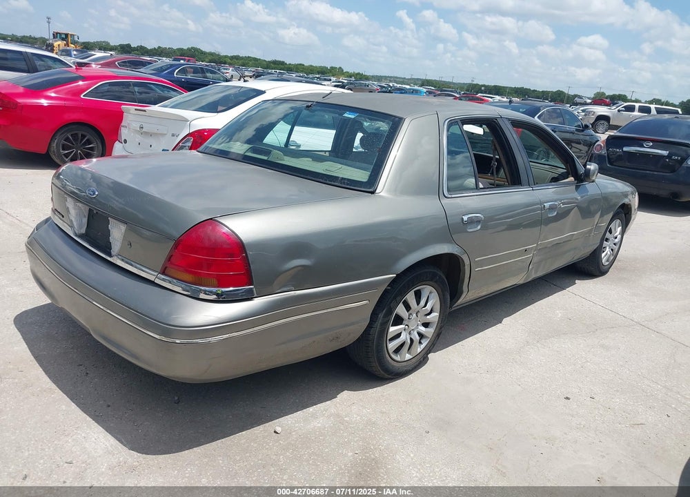 2002 FORD CROWN VICTORIA STANDARD VIN: 2FAFP73W52X120630