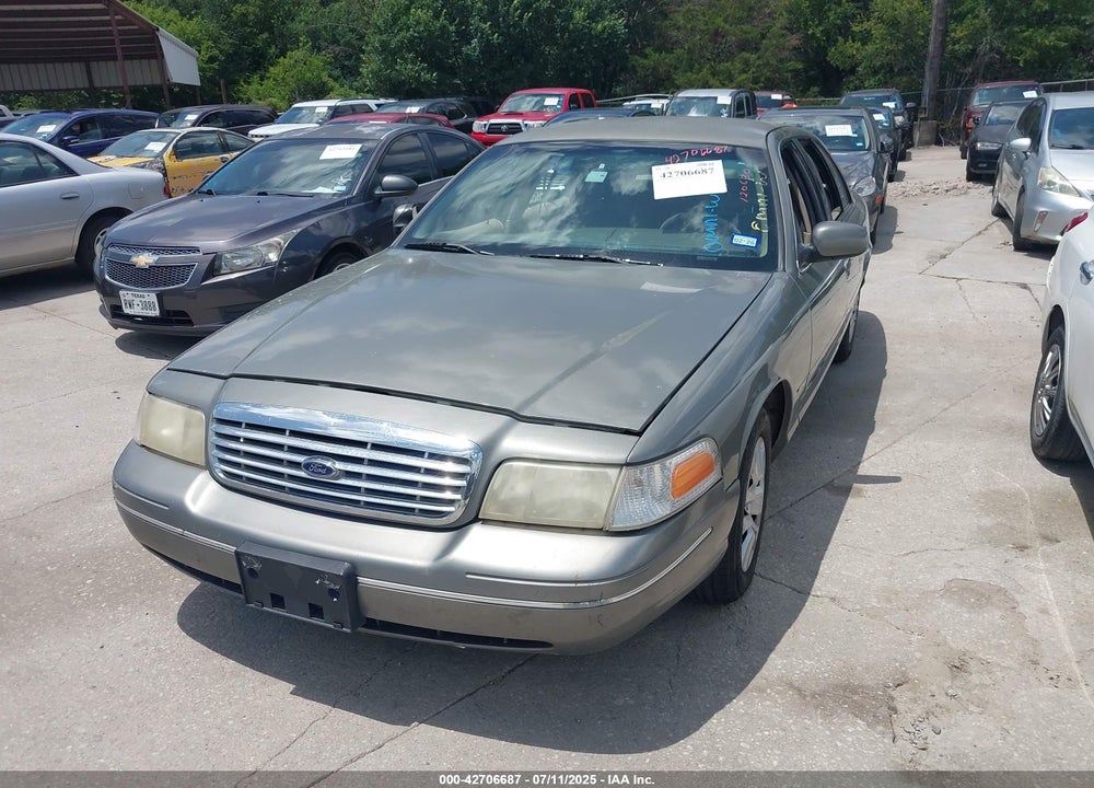2002 FORD CROWN VICTORIA STANDARD VIN: 2FAFP73W52X120630