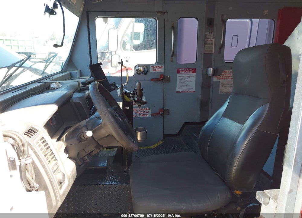 2014 RAM 5500 CHASSIS TRADESMAN/SLT VIN: 3C7WRMAL2EG137673