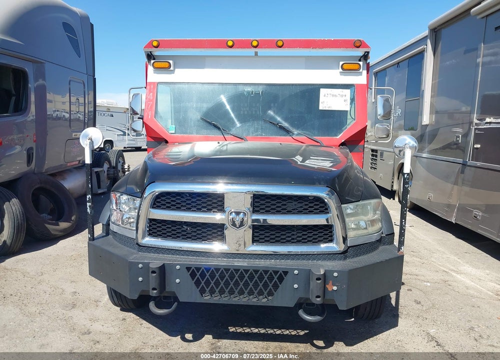 2014 RAM 5500 CHASSIS TRADESMAN/SLT VIN: 3C7WRMAL2EG137673
