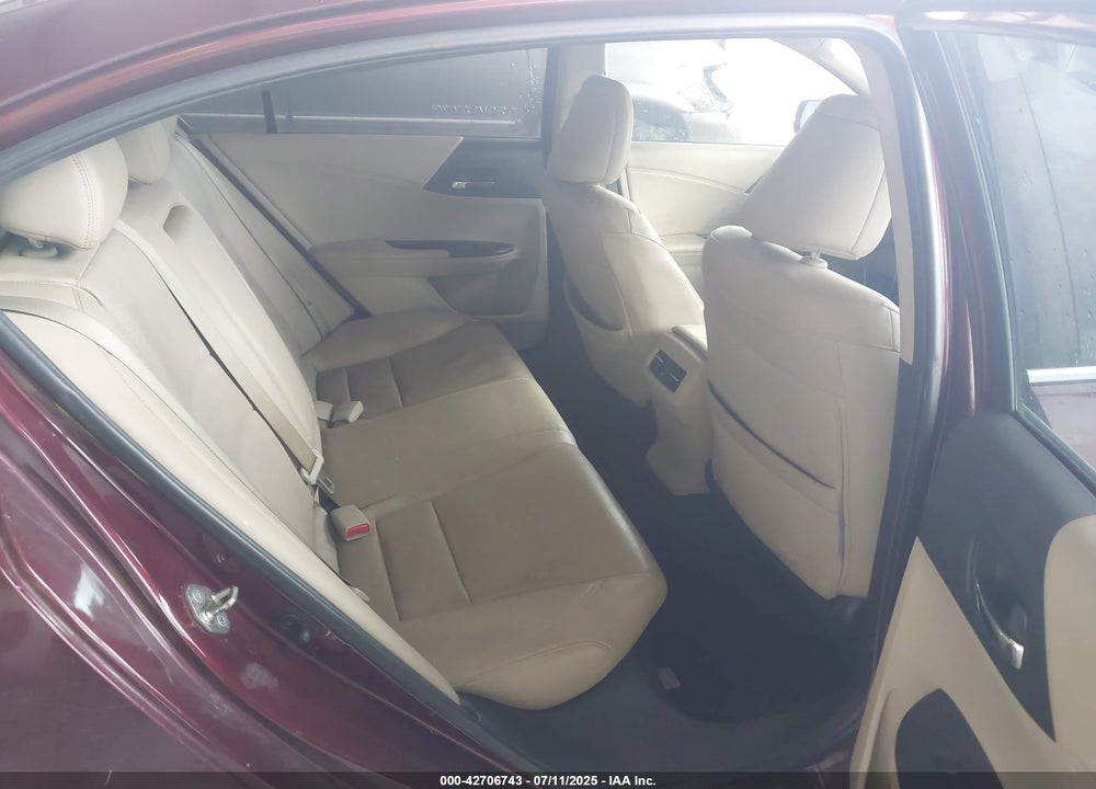 2015 HONDA ACCORD VIN: 1HGCR2F86FA230979