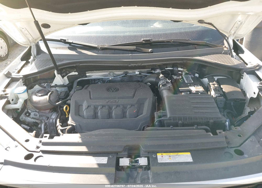 2021 VOLKSWAGEN TIGUAN VIN: 3VV2B7AX1MM111619