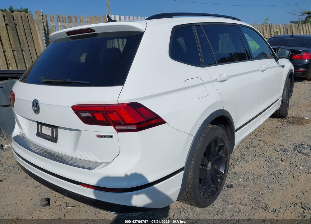 2021 VOLKSWAGEN TIGUAN VIN: 3VV2B7AX1MM111619
