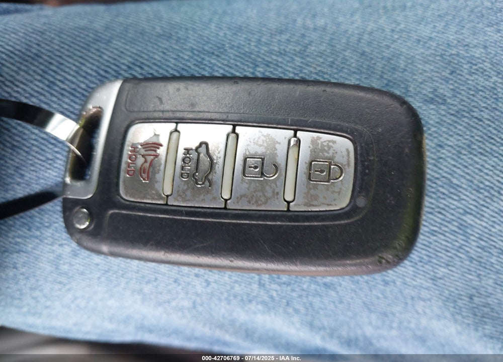 2014 HYUNDAI SONATA VIN: 5NPEC4AB4EH874737