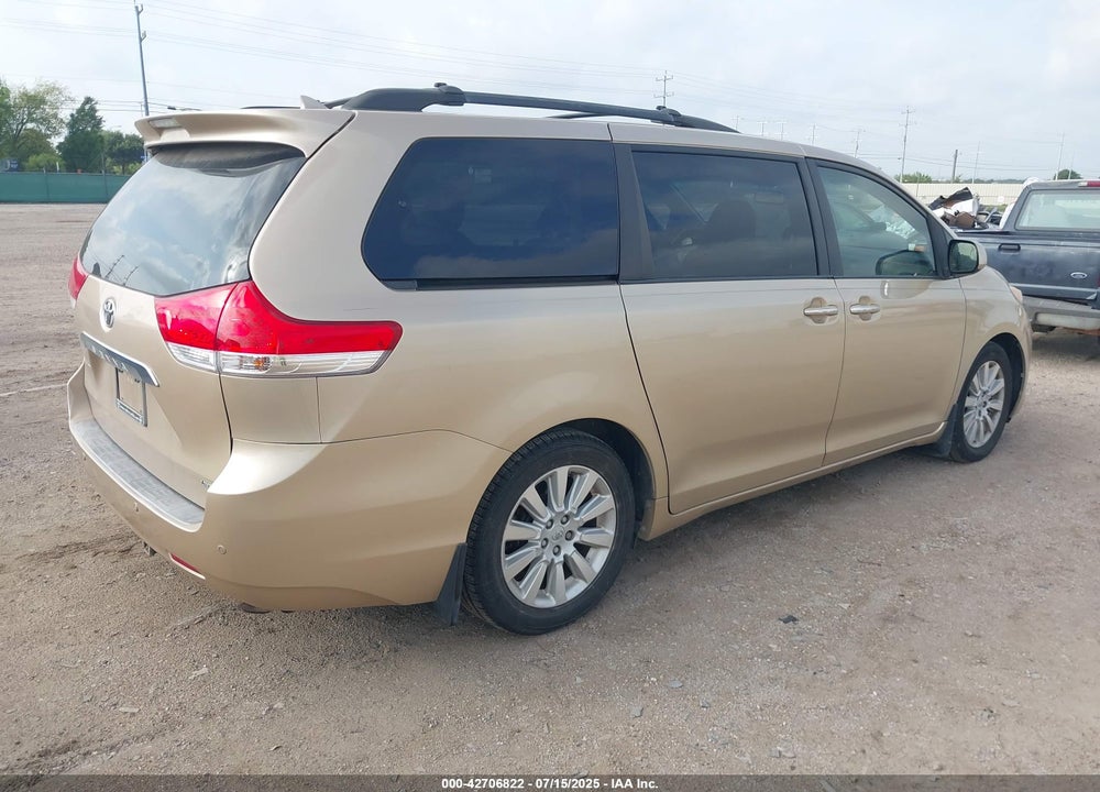 2011 TOYOTA SIENNA VIN: 5TDYK3DC0BS019103