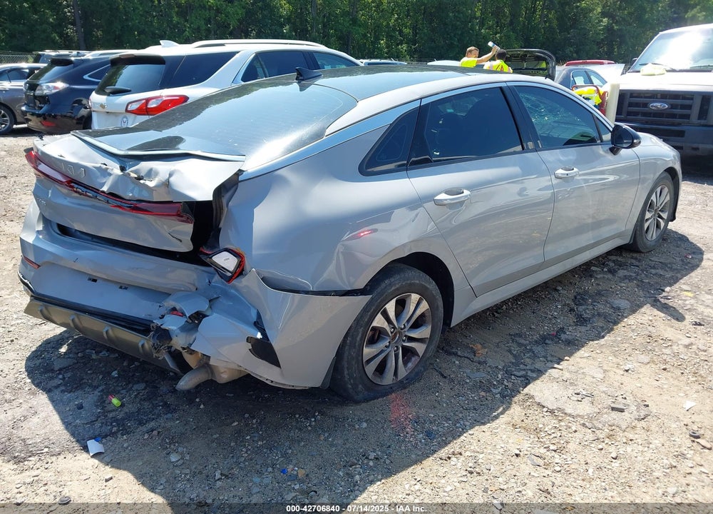 2022 KIA K5 VIN: 5XXG64J24NG112715