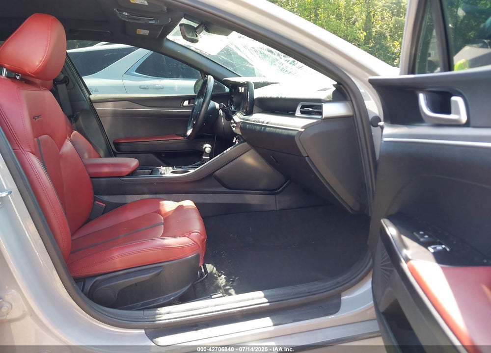 2022 KIA K5 VIN: 5XXG64J24NG112715