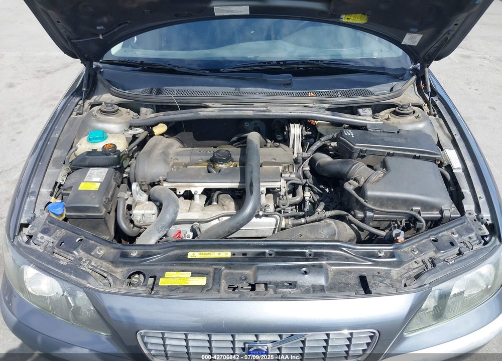 2004 VOLVO S60 2.5T VIN: YV1RS59V942317275