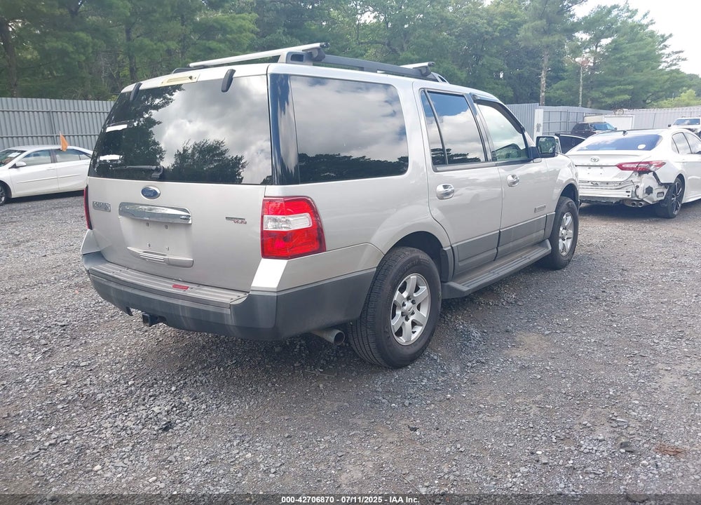 2007 FORD EXPEDITION VIN: 1FMFU16547LA43252