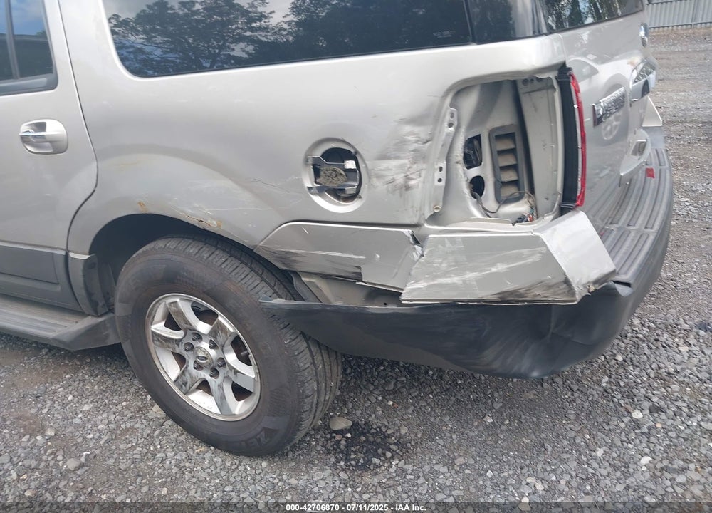 2007 FORD EXPEDITION VIN: 1FMFU16547LA43252