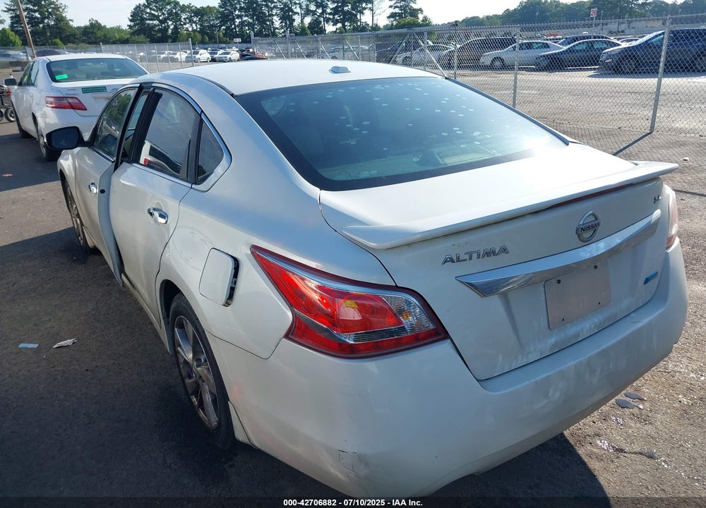 2013 NISSAN ALTIMA VIN: 1N4AL3AP2DN553160