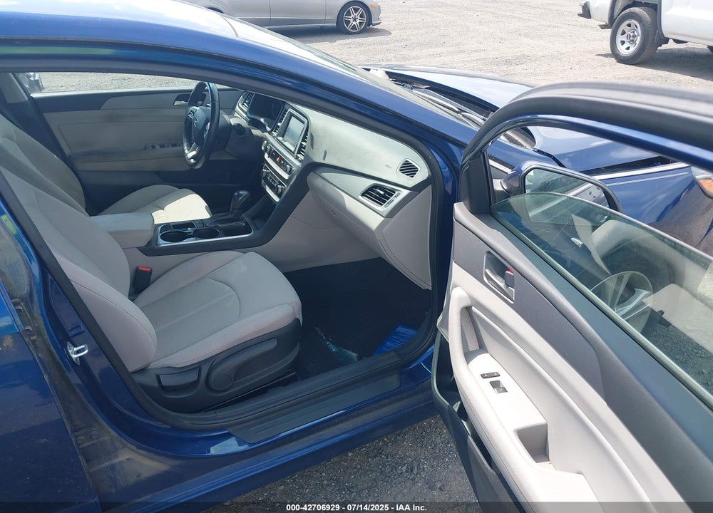 2018 HYUNDAI SONATA VIN: 5NPE34AF4JH597438