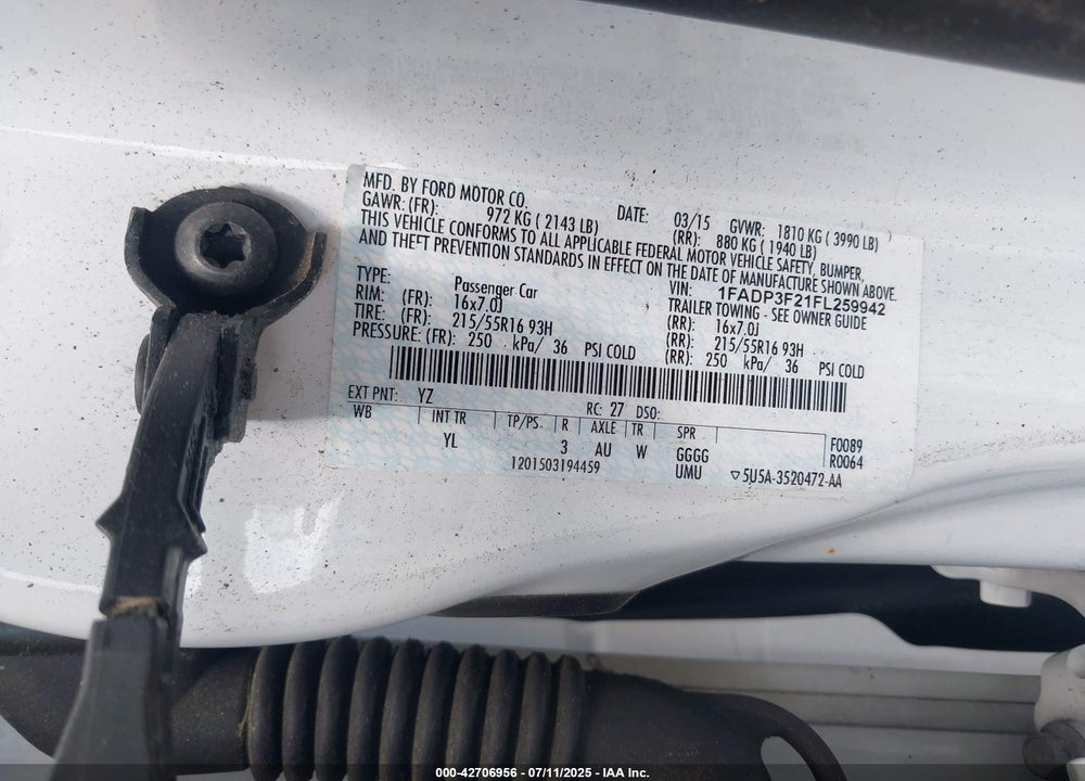 2015 FORD FOCUS VIN: 1FADP3F21FL259942