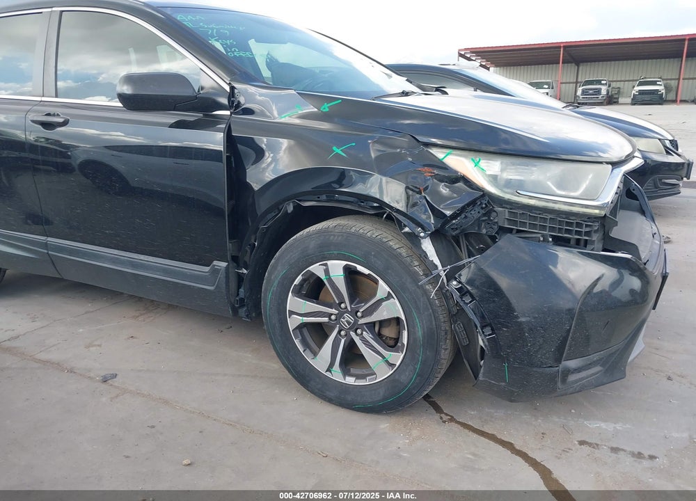 2017 HONDA CR-V LX VIN: 7FARW5H30HE003063